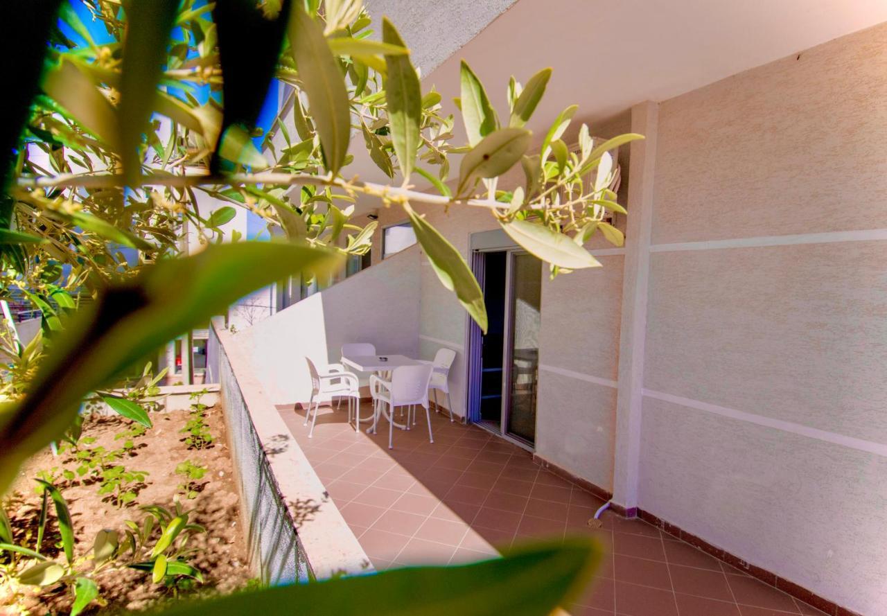 Grand Blue Aparthotel ซารานเดอ ภายนอก รูปภาพ