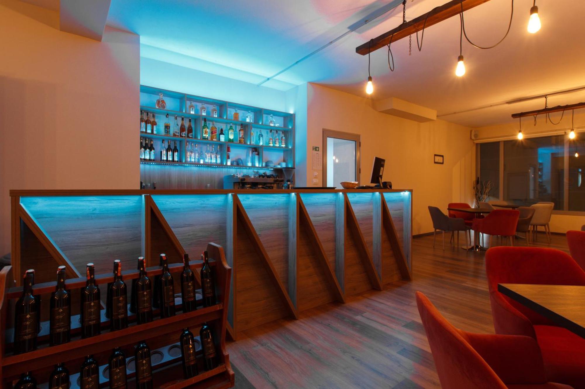 Grand Blue Aparthotel ซารานเดอ ภายนอก รูปภาพ